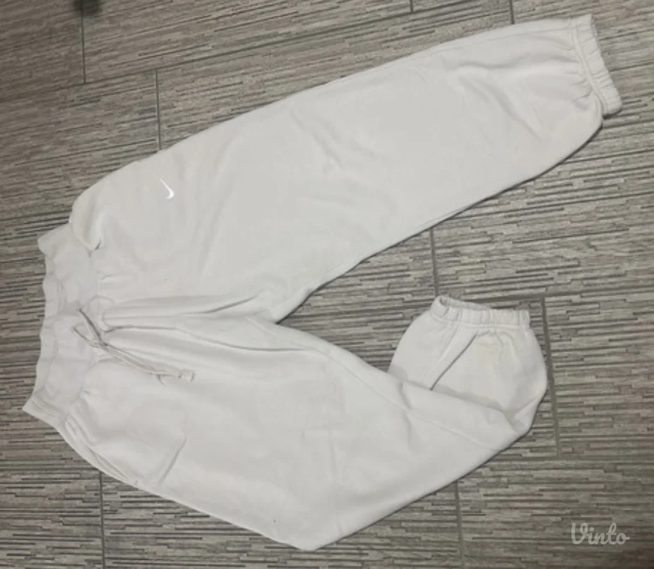 Nike donji deo trenerke