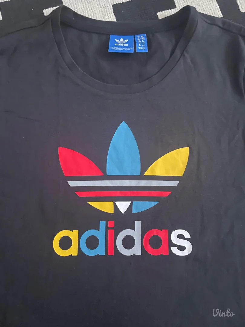 Adidas crop majica rezz