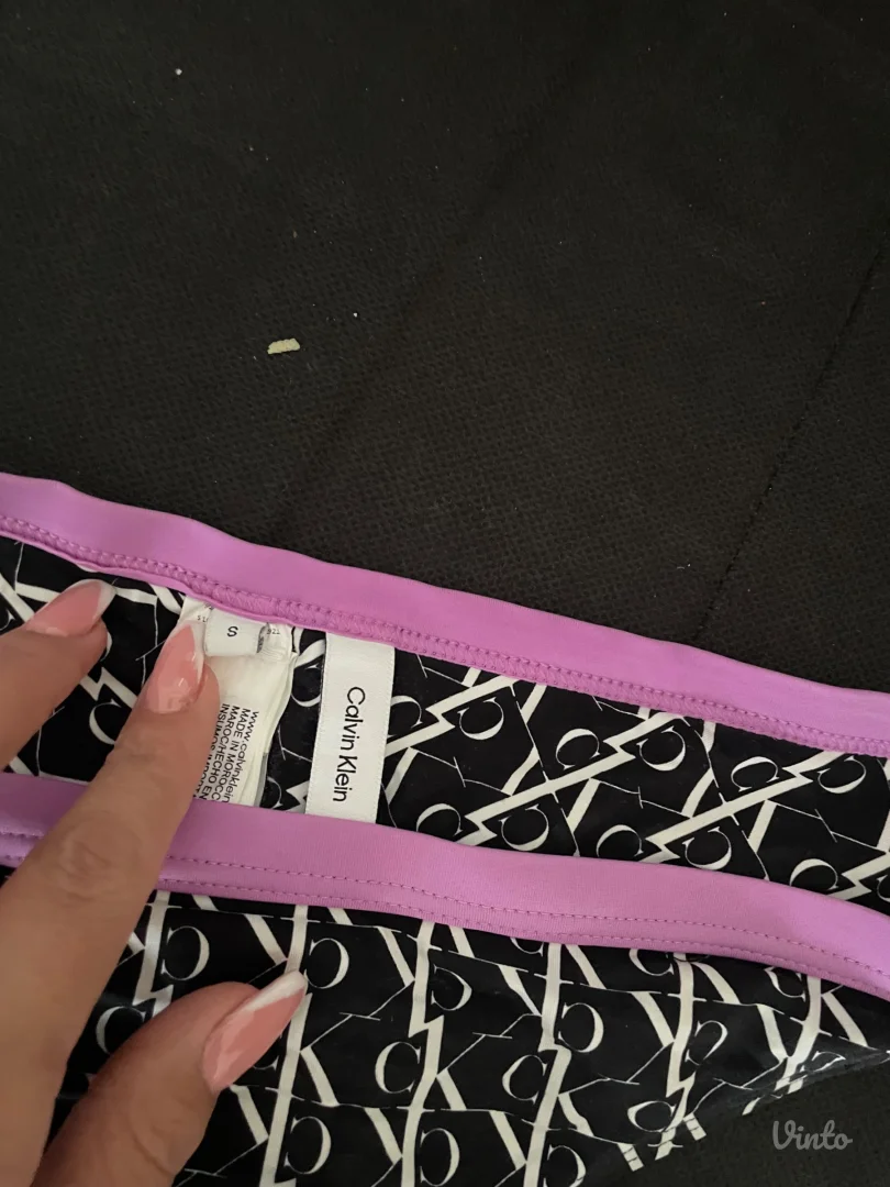 Calvin klein kupaci s