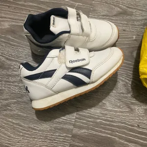 Reebok patike 26,5