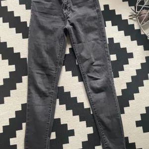 Levis xs farmerke