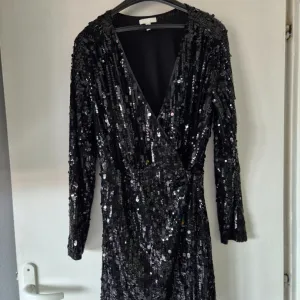 H&M haljina