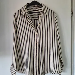 H&M košulja