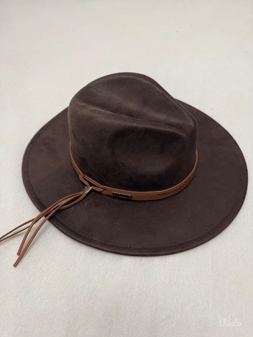 PS Fashion sesir Novo