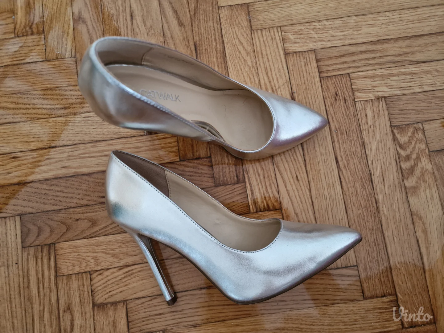 Catwalk srebrne salonke 38