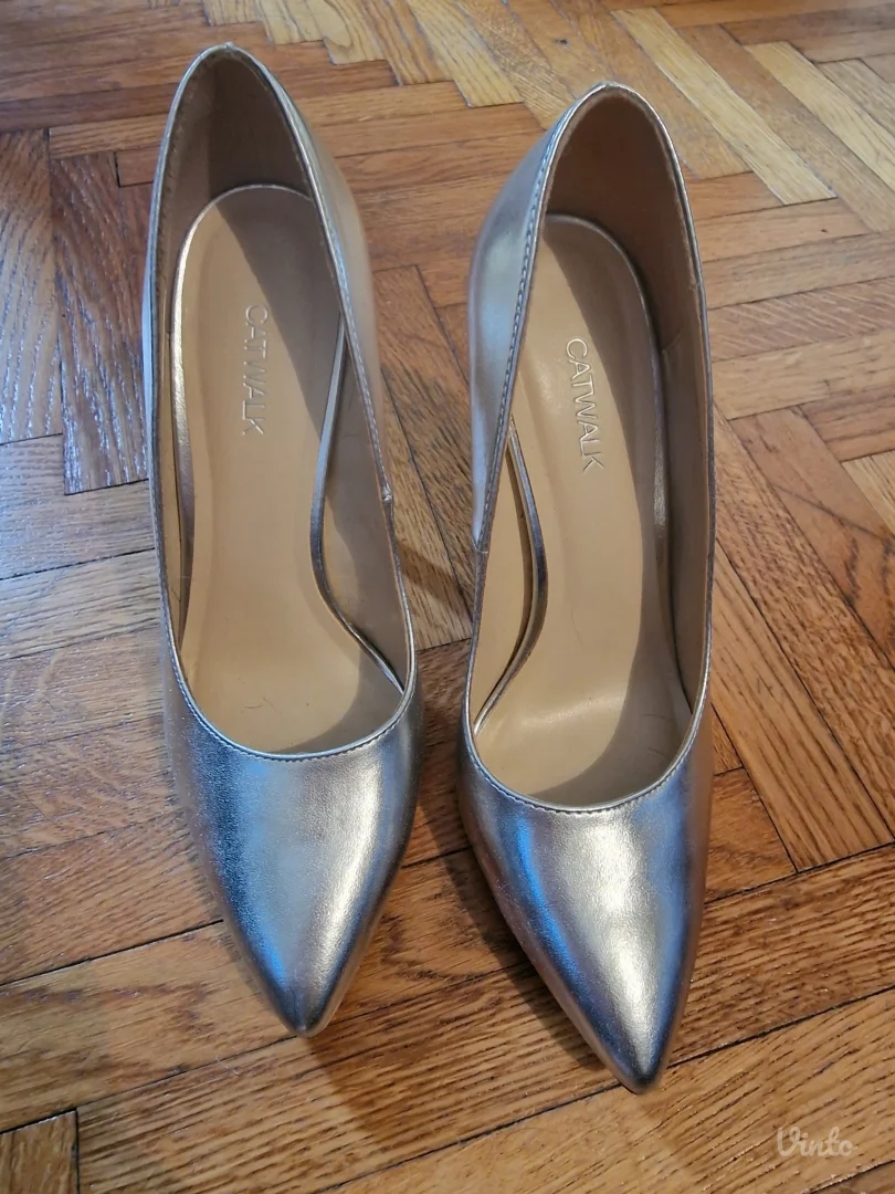 Catwalk srebrne salonke 38