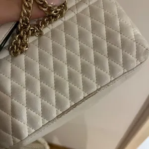 Nine West - Bela torbica