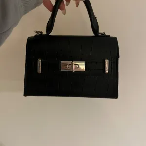 Stradivarius - torbica