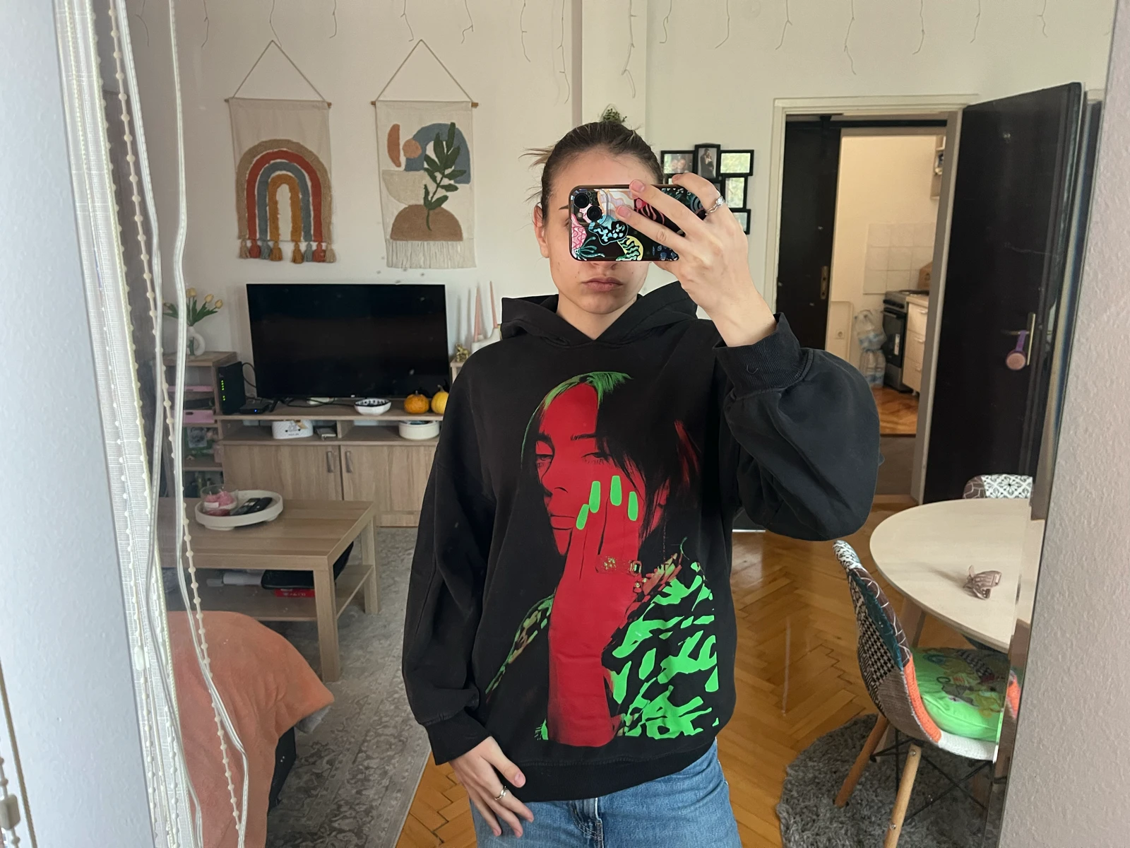 Divided Billie Eilish duks