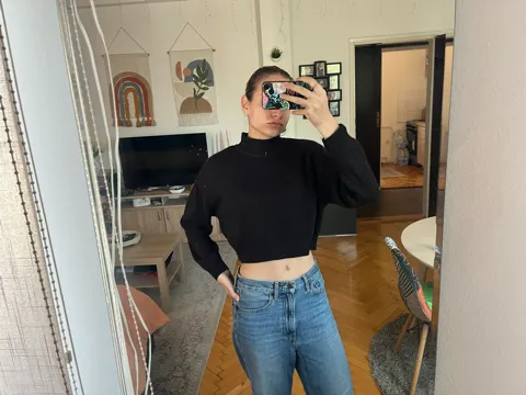 Divided crop top zenski dzemper