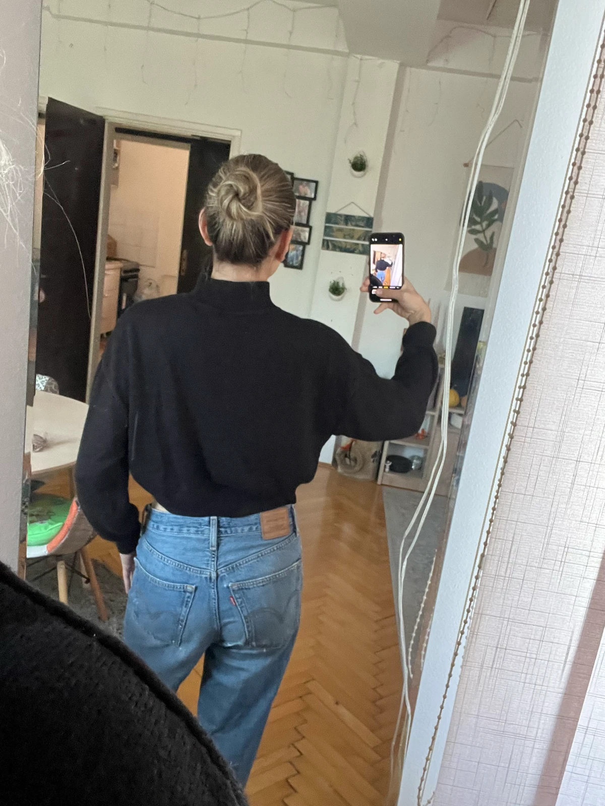 Divided crop top zenski dzemper