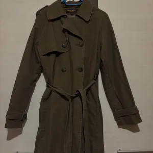 Vintage Sancred trench kaput