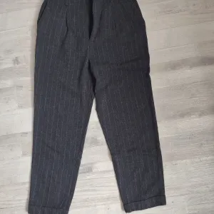 Zara pantalone