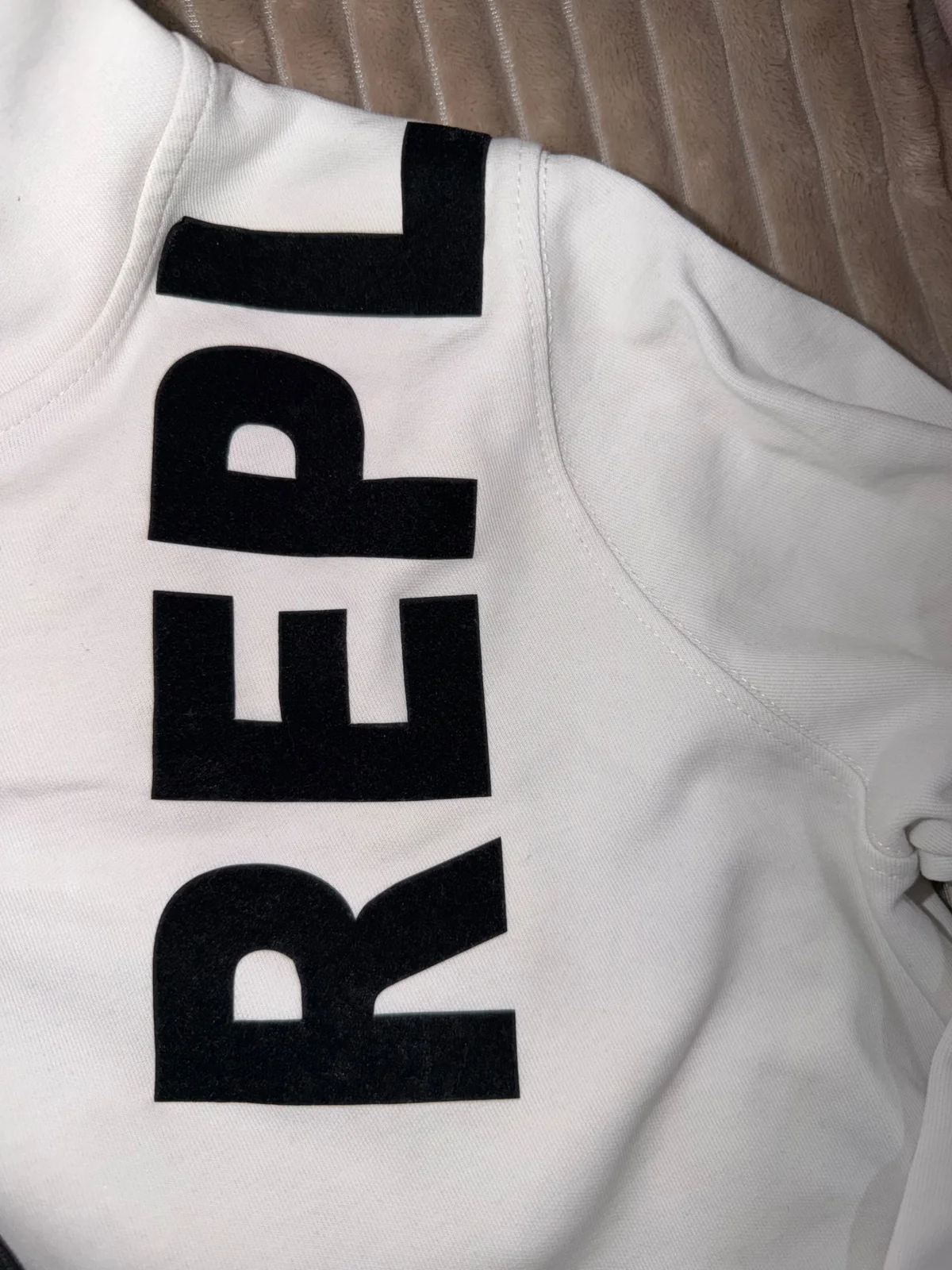 REPLAY duks