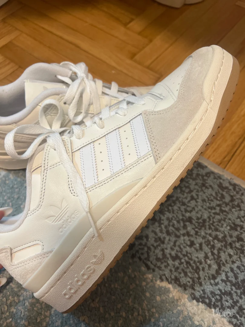 Adidas forum patike