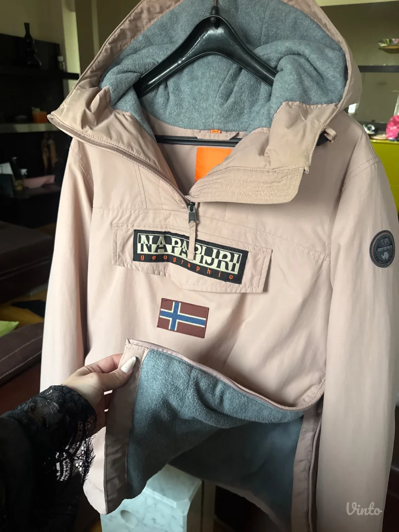 Napapijri jakna M velicina