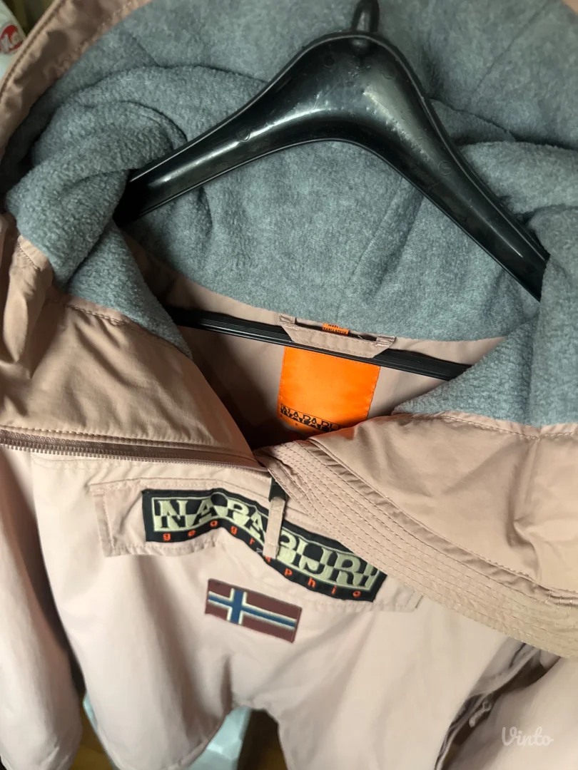 Napapijri jakna M velicina