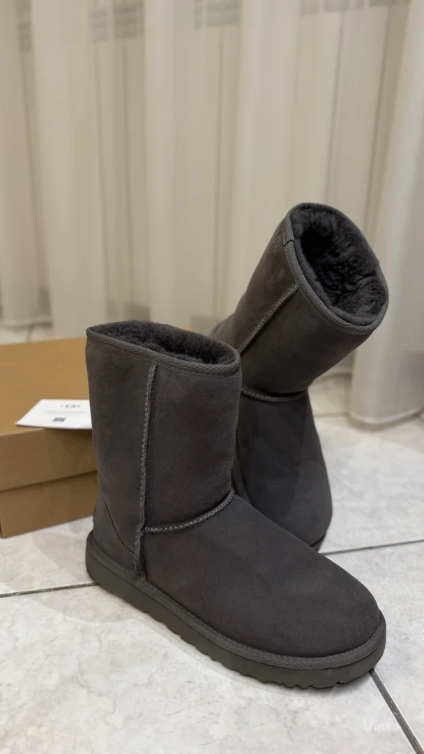 Original UGG čizme br40