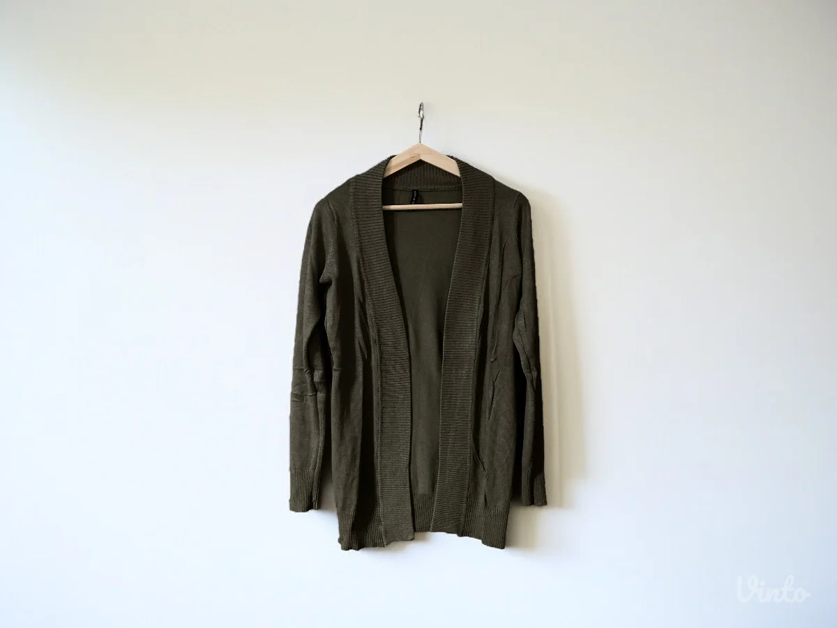 Chicoree maslinasto zeleni kardigan, vel. S, kao NOVO, iz Svajcarske