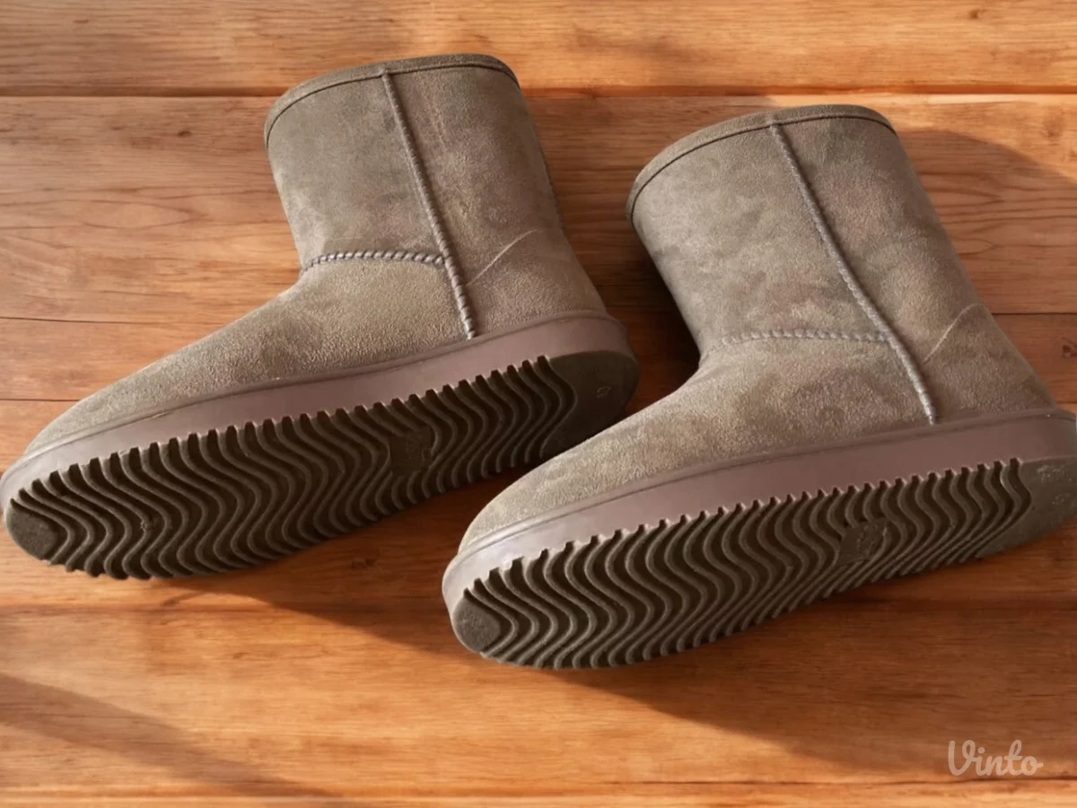 LUSSO vodootporne sive cizme/patofne, vel. 40