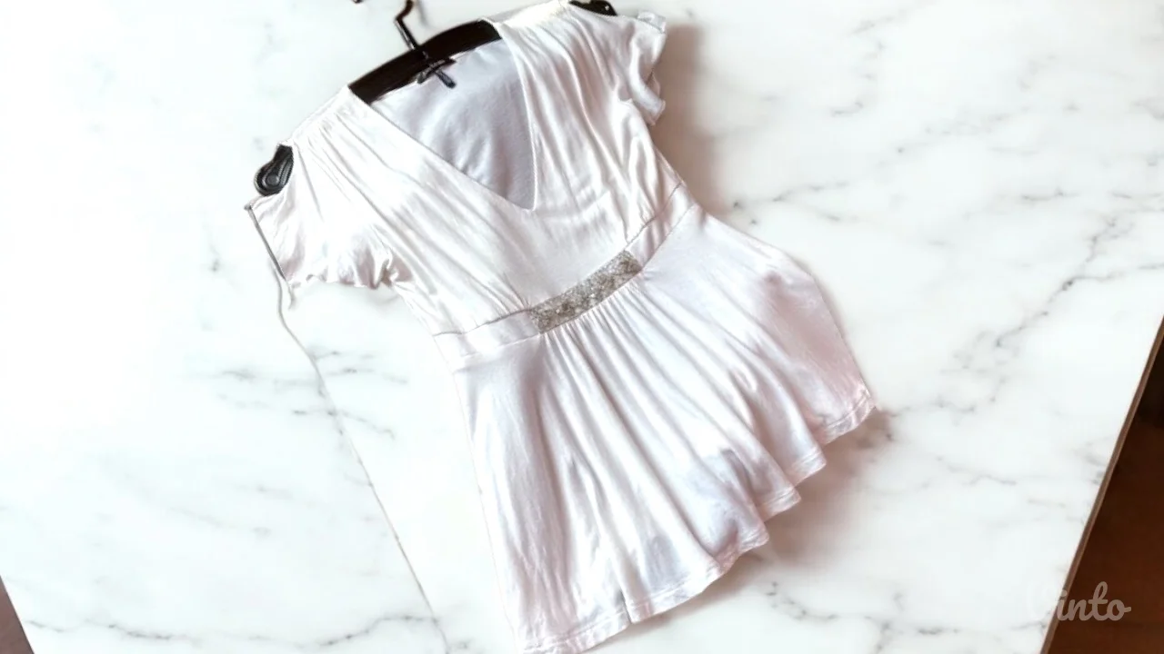 LOT brendiranih majica S/M iz Svajcarske i Amerike