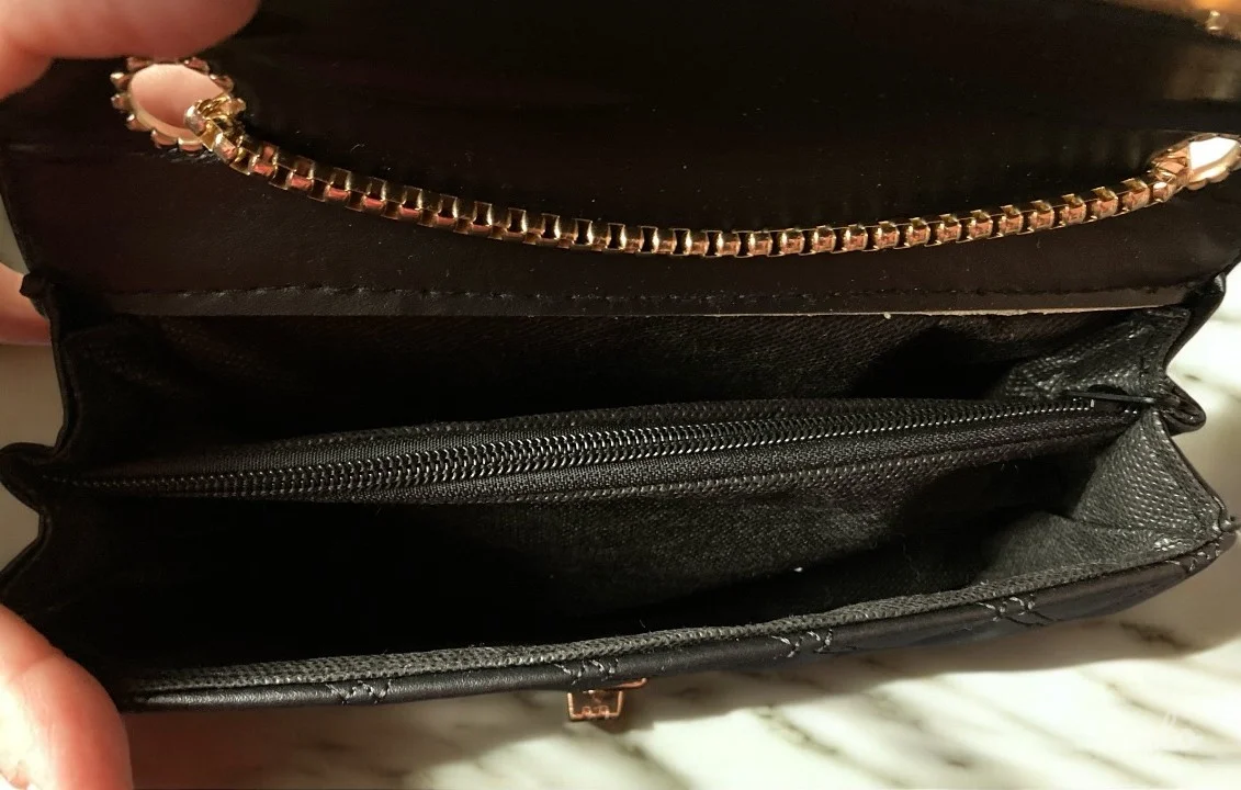 Elegantna crna torbica – NOVO