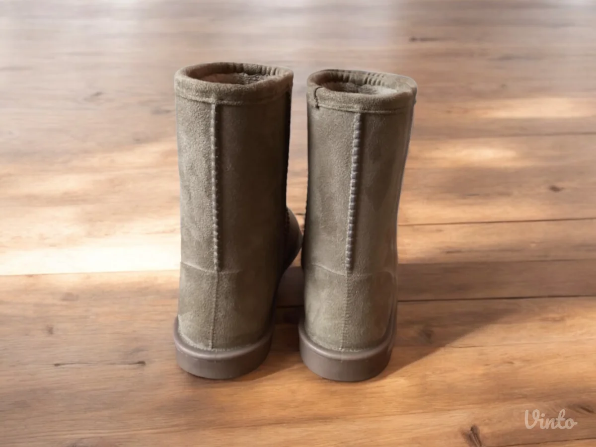 LUSSO vodootporne sive cizme/patofne, vel. 40