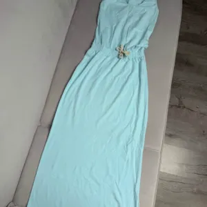 Plava haljina