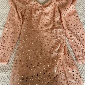 Nova haljina, butik Tempo