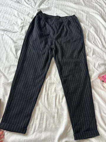 Zenske pantalone