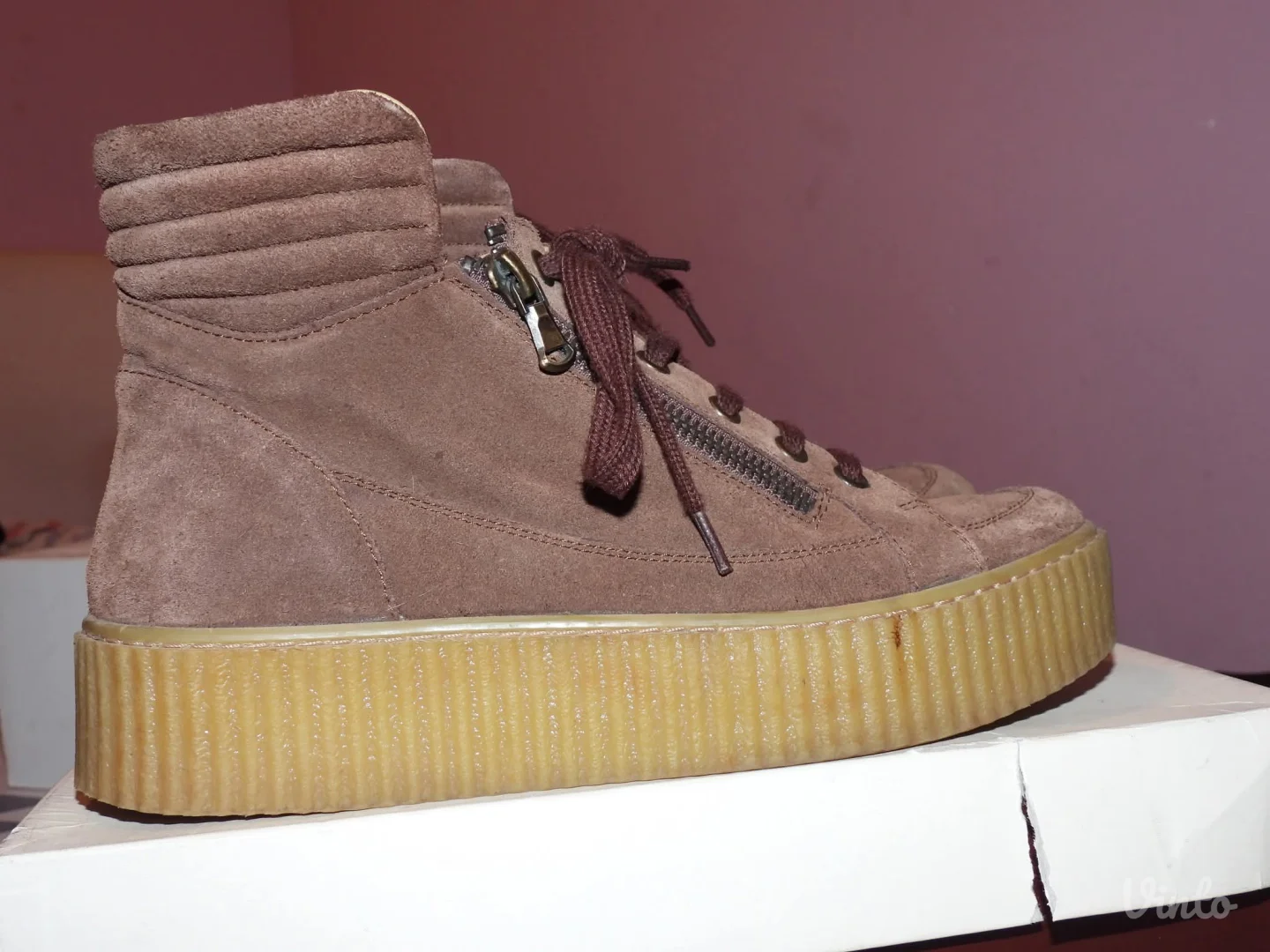 Antonella Rossi kožne patike