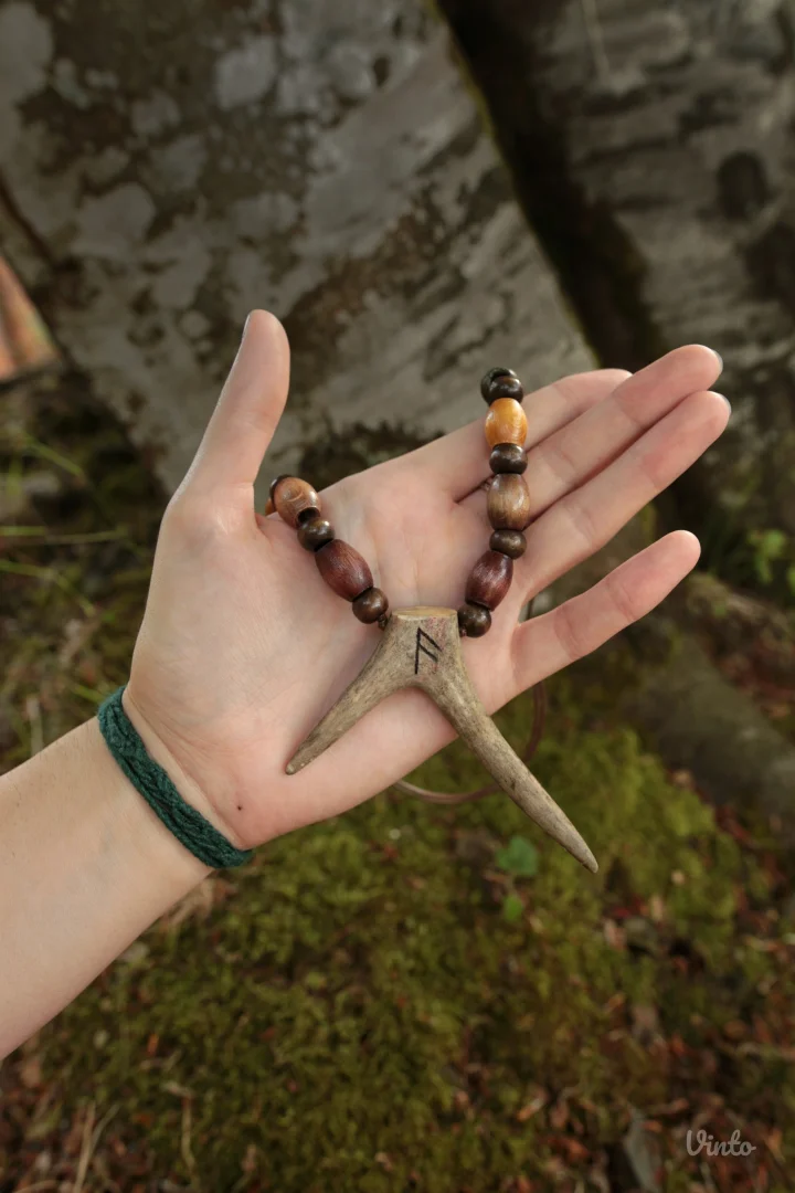 🐍Ogrlica od roga srndaća sa runom Ansuz