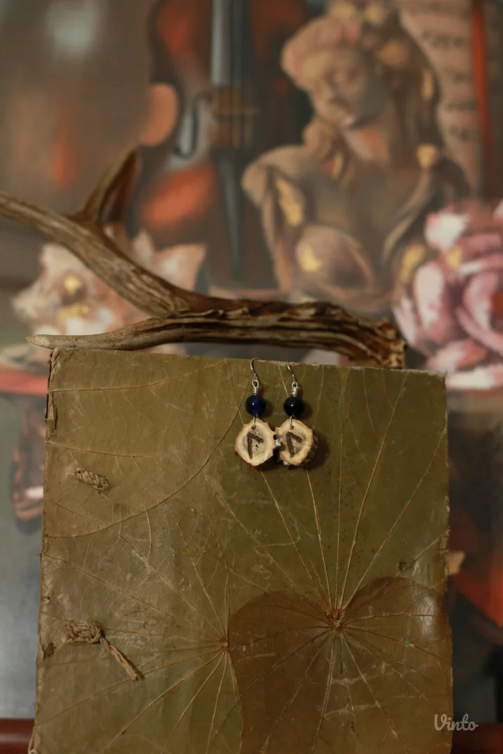 Minđuše od roga srndaća sa runom Laguz/Logr