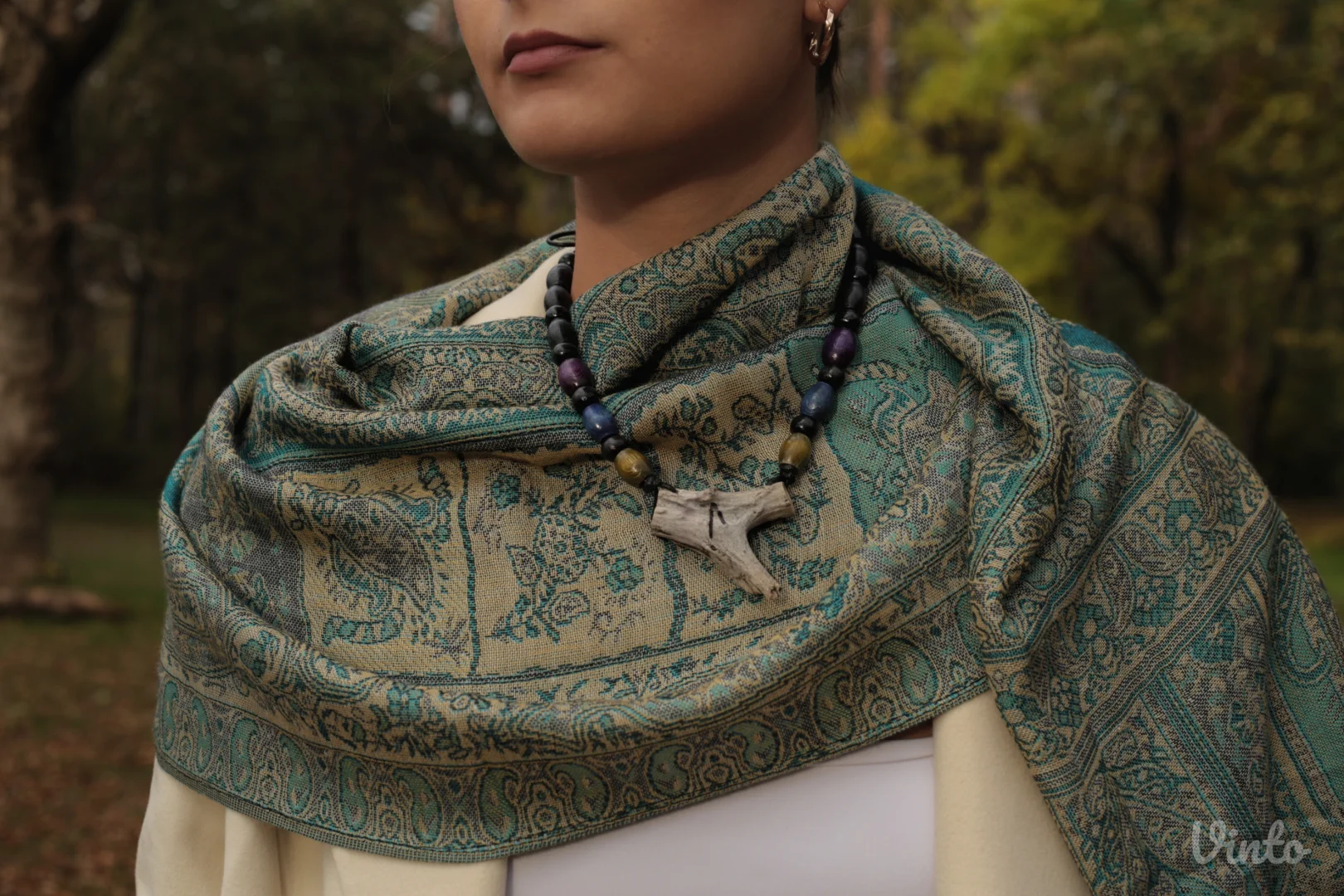 🌊 Ogrlica od roga srndaća sa runom Laguz/Logr