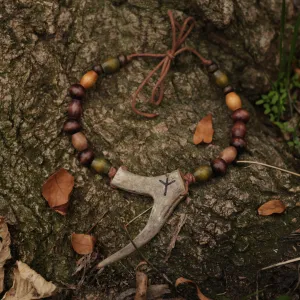 🔱 Ogrlica od roga srndaća sa runom Algiz