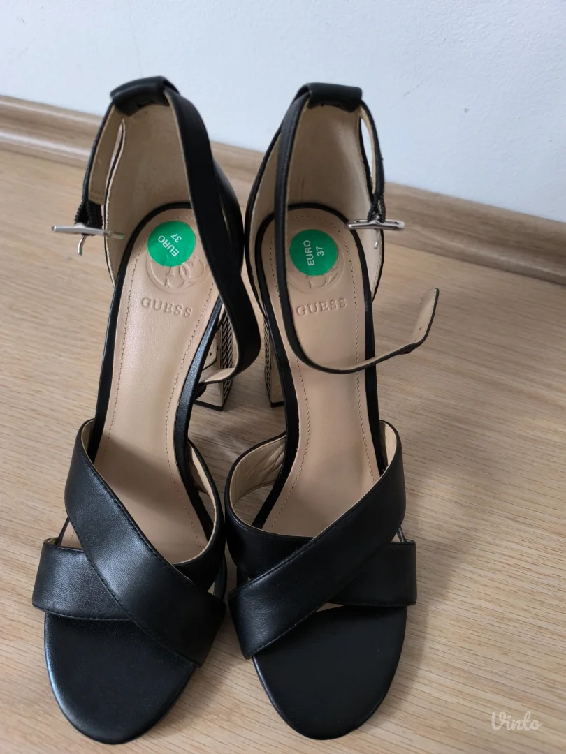 Guess crne sandale 37