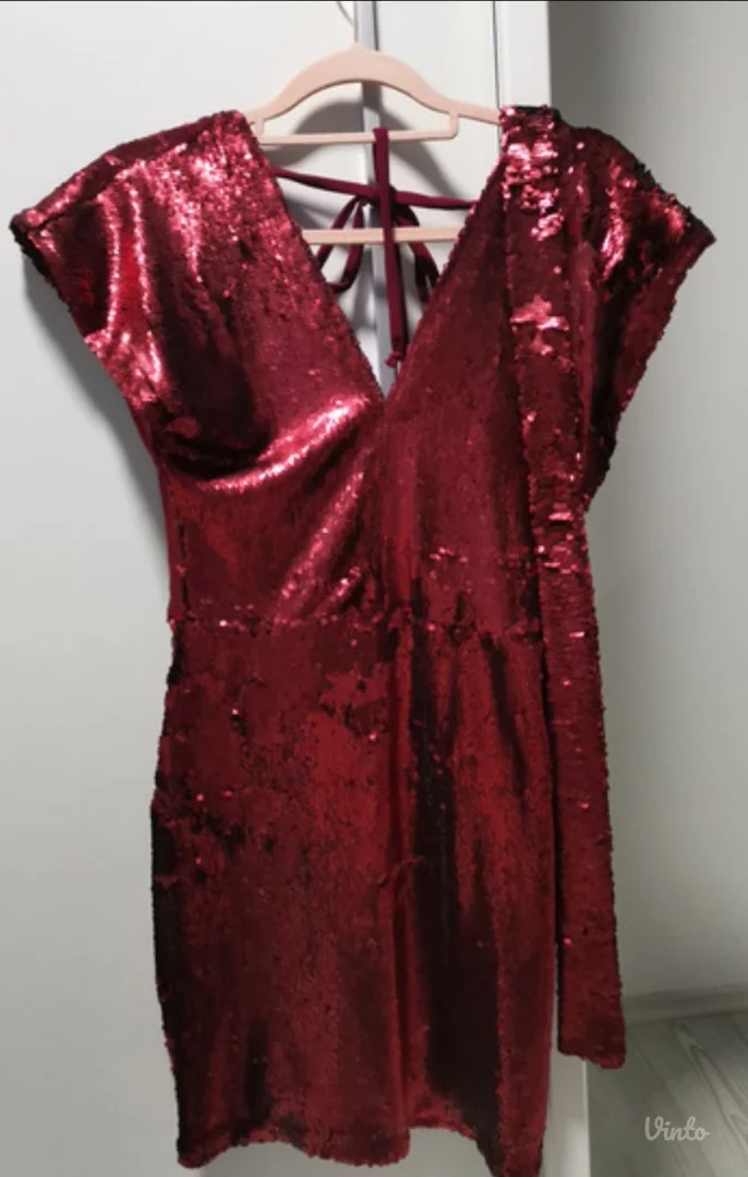 Kristina Jezdic bordo haljina