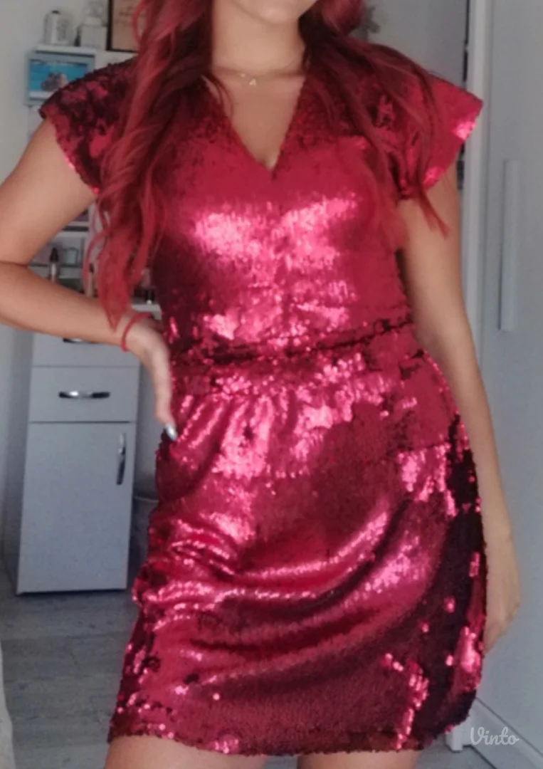 Kristina Jezdic bordo haljina