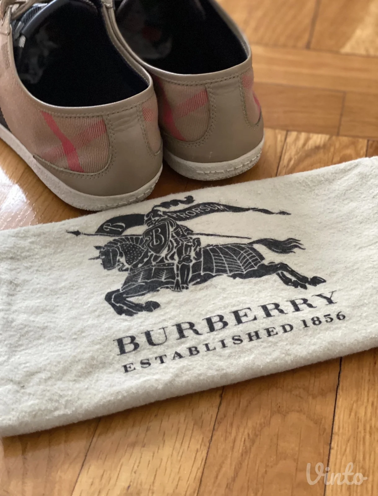 BURBERRY ORIGINAL PATIKE