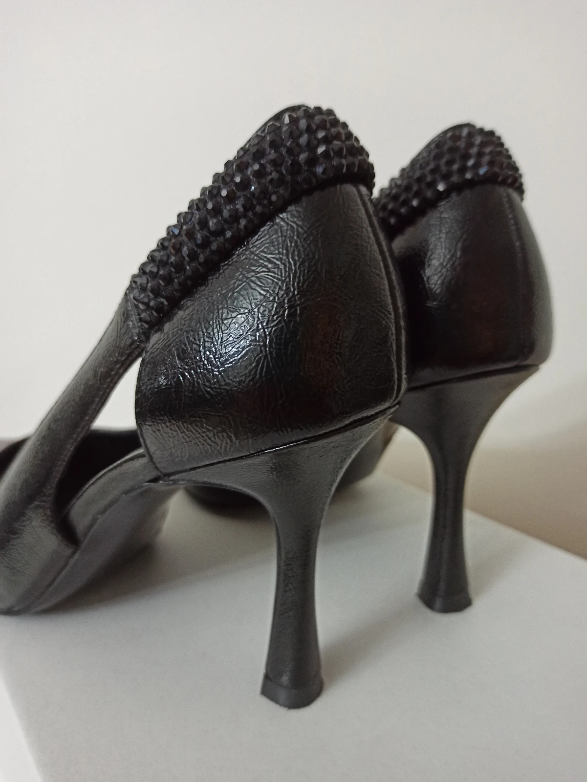 Prelepe crne Catwalk salonke sa cirkonima - Br. 39 (gazište 25cm)