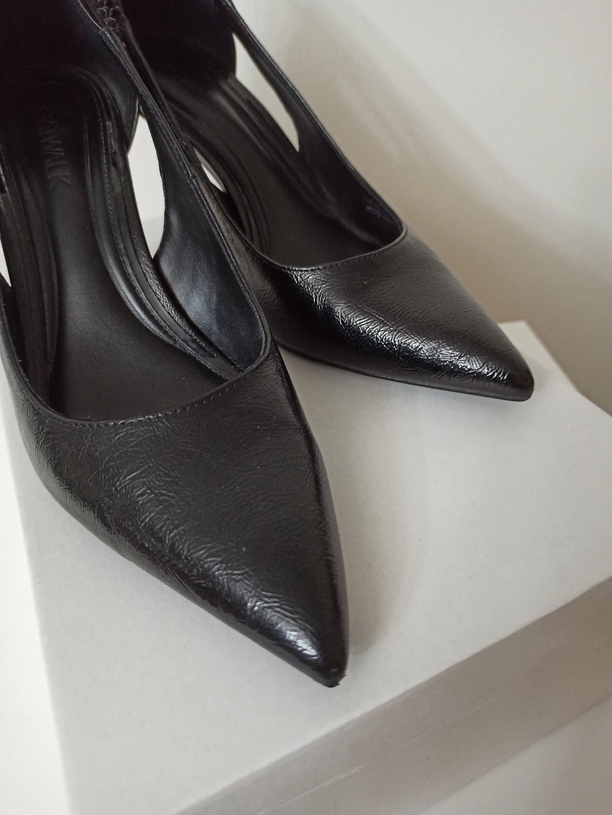 Prelepe crne Catwalk salonke sa cirkonima - Br. 39 (gazište 25cm)