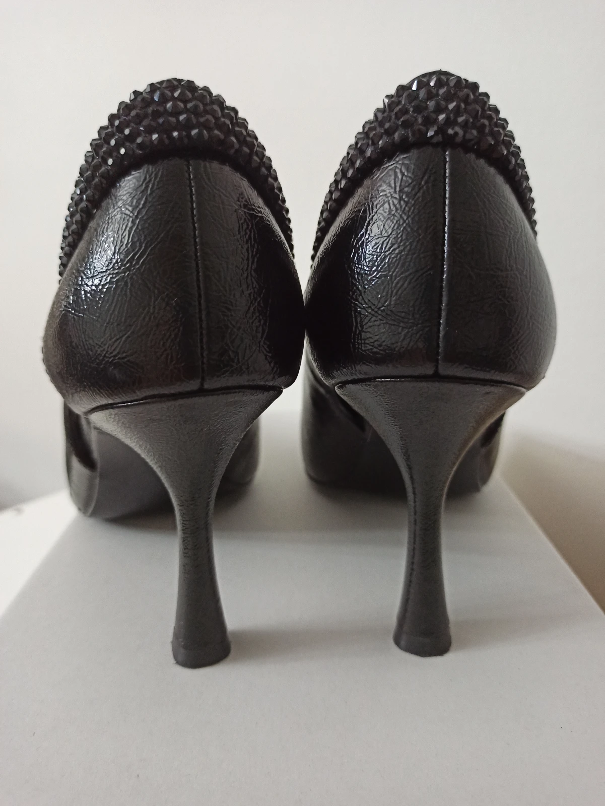 Prelepe crne Catwalk salonke sa cirkonima - Br. 39 (gazište 25cm)