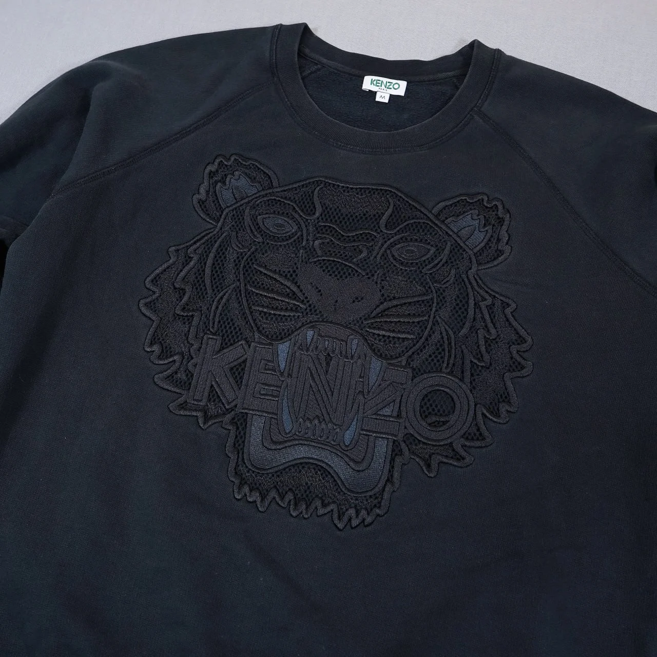 KENZO Paris Tiger crni duks sa vezom – M