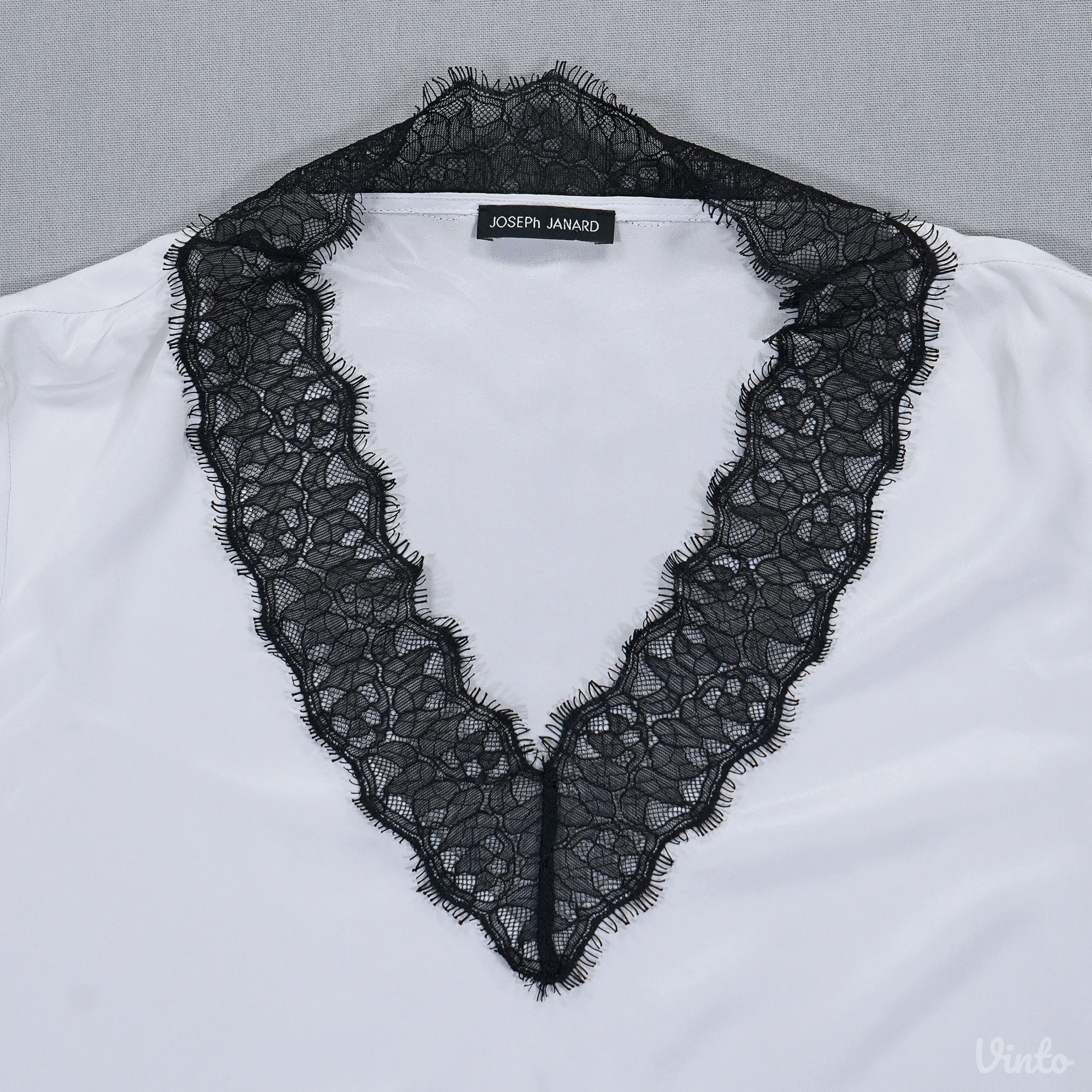 Joseph Janard bež bluza sa crnom čipkom, L/XL