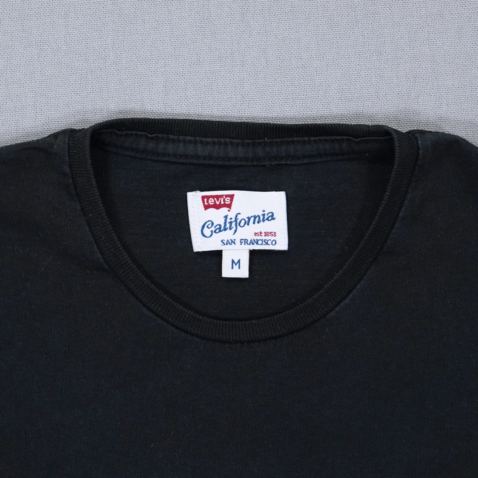 Levi’s California crna majica – M