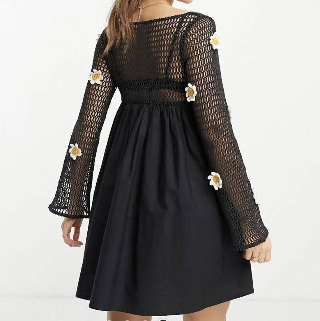ASOS DESIGN ženska haljina sa 3D cvetovima vel. 42