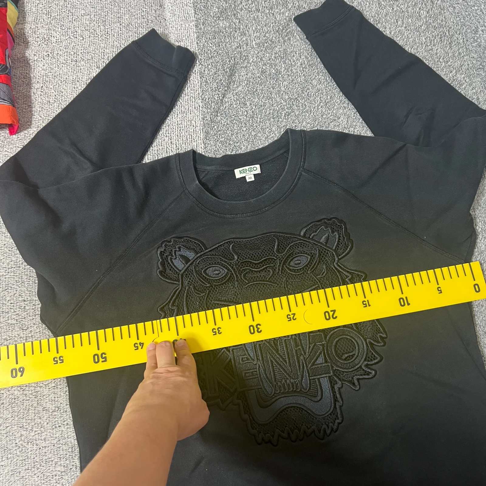 KENZO Paris Tiger crni duks sa vezom – M