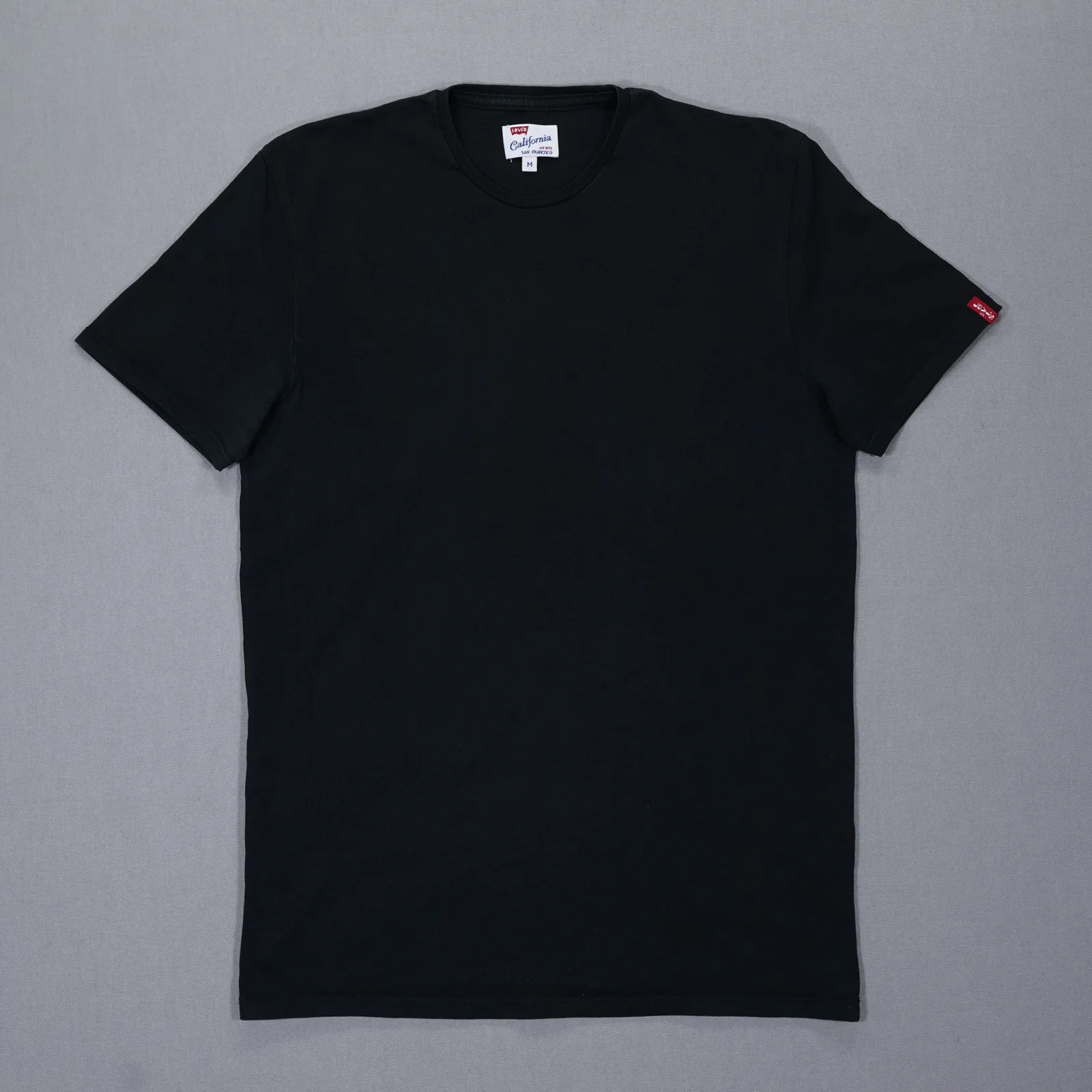 Levi’s California crna majica – M