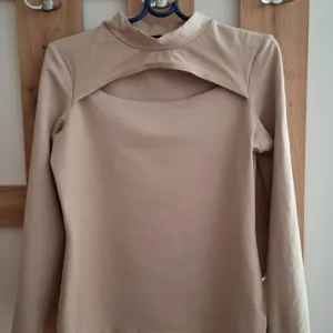Cardio Bunny bluza