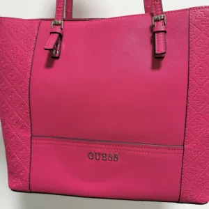 Guess torba